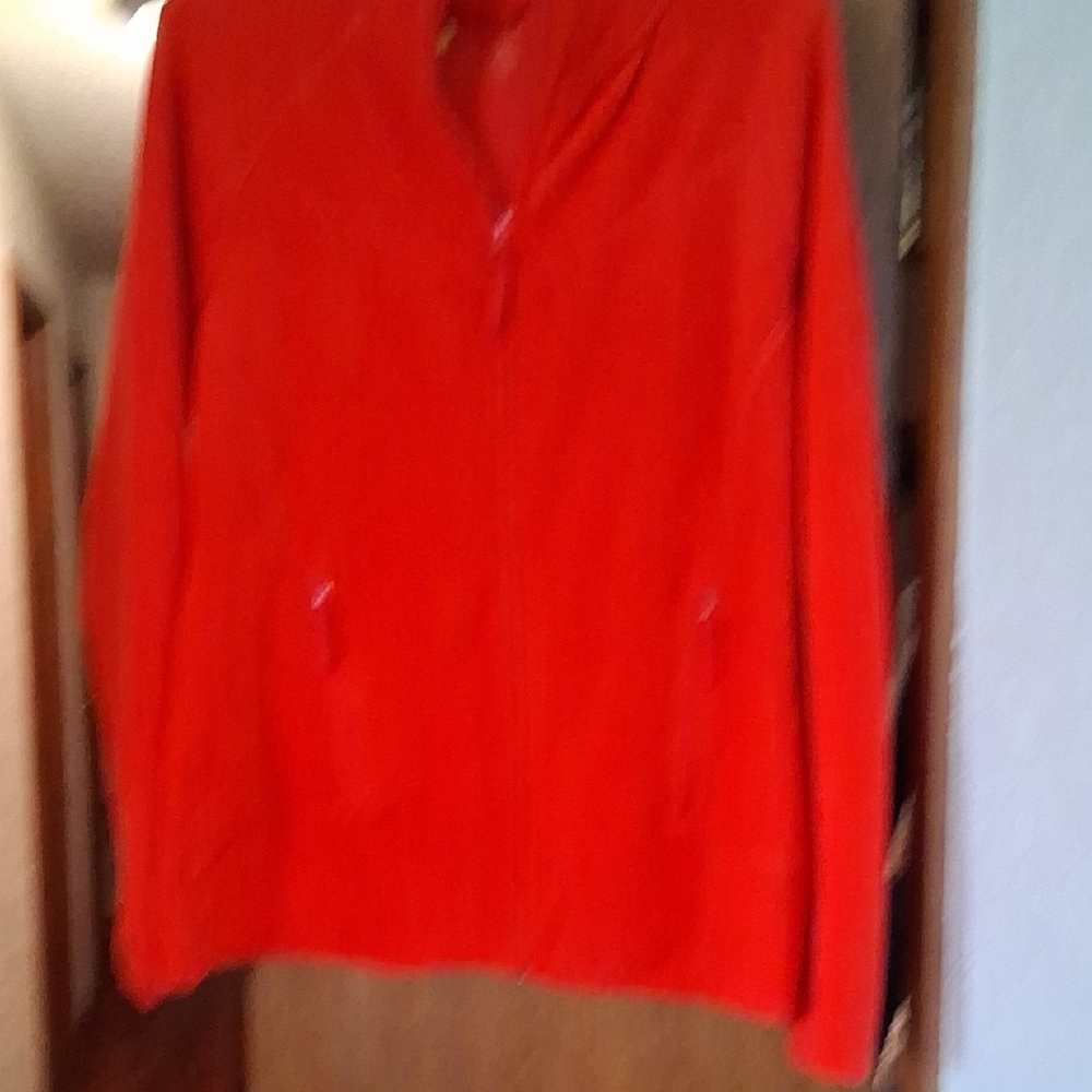 Xersion Bold Red Top